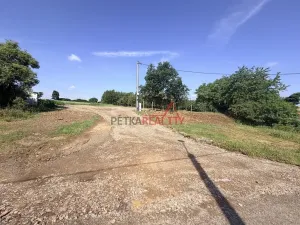 Prodej pozemku pro bydlení, Černíkovice, 2335 m2