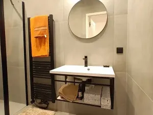 Pronájem kanceláře, Zlín, Rašínova, 58 m2