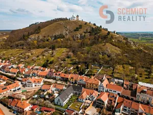 Prodej pozemku pro bydlení, Mikulov, Koněvova, 895 m2