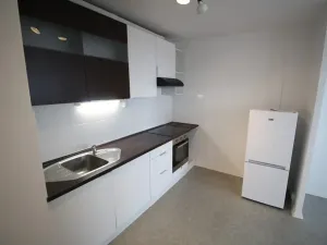 Pronájem bytu 3+1, Praha - Vršovice, Moskevská, 80 m2