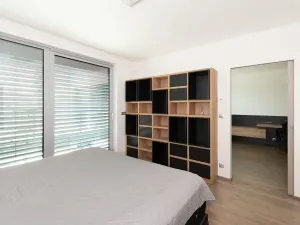 Pronájem bytu 2+kk, Praha, Ocelářská, 55 m2