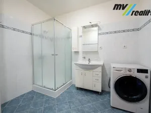 Prodej bytu 3+1, Milovice, Topolová, 77 m2
