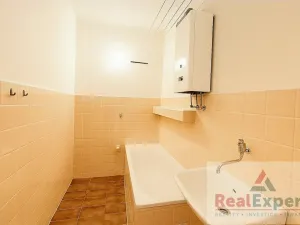 Pronájem bytu 2+1, Praha - Vinohrady, Čáslavská, 59 m2