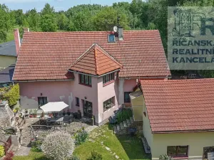 Prodej rodinného domu, Červené Pečky, Dobešovice, 354 m2