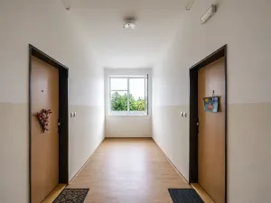 Prodej bytu 2+1, Milovice, Topolová, 67 m2