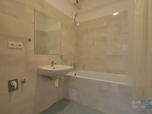 Pronájem bytu 1+kk, Ústí nad Labem, Baráčnická, 30 m2