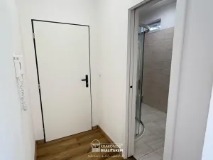Pronájem bytu 2+kk, Hranice - Hranice I-Město, Pernštejnské náměstí, 53 m2