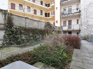 Pronájem bytu 1+kk, Praha - Žižkov, Štítného, 34 m2
