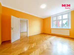Prodej bytu 4+1, Karlovy Vary - Stará Role, Závodu míru, 99 m2