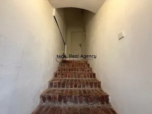 Pronájem bytu 1+1, Praha - Malá Strana, Šporkova, 44 m2