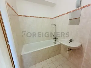 Pronájem bytu 2+kk, Olomouc, Topolová, 45 m2