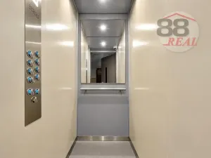 Prodej bytu 3+1, Klášterec nad Ohří, Školní, 64 m2