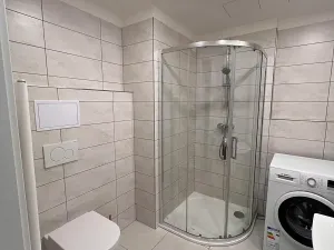 Pronájem bytu 1+kk, Praha - Horní Měcholupy, Hornoměcholupská, 38 m2