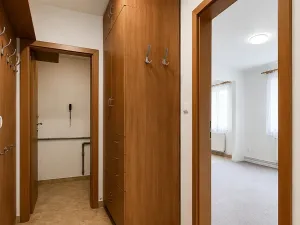 Pronájem bytu 1+kk, Praha - Horní Počernice, Dandova, 37 m2