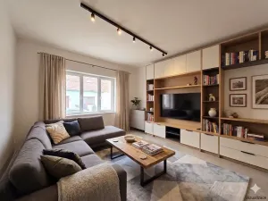 Prodej rodinného domu, Holasice, 182 m2
