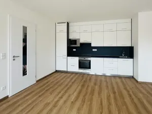 Pronájem bytu 2+kk, Jablonec nad Nisou, Za Jízdárnou, 83 m2