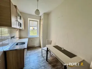 Prodej bytu 1+1, Nejdek, Poštovní, 42 m2