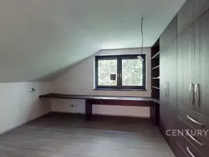 Prodej rodinného domu, Ivaň, 319 m2