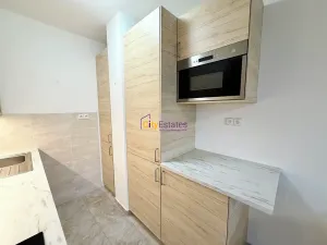 Pronájem bytu 1+kk, Praha - Bohnice, Poznaňská, 45 m2