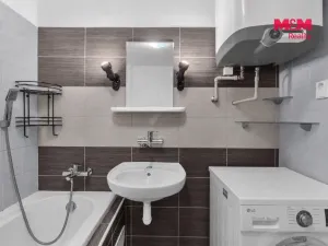 Prodej bytu 2+1, Valdice, Sídliště, 66 m2