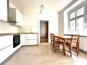 Pronájem bytu 3+1, Praha, náměstí Jiřího z Lobkovic, 98 m2