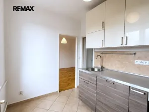 Pronájem bytu 2+1, Praha - Vinohrady, Pod Rapidem, 52 m2