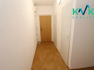 Prodej bytu 3+1, Karlovy Vary, Konečná, 82 m2