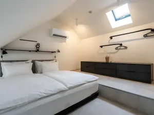 Prodej bytu 2+kk, Praha - Karlín, Prvního pluku, 31 m2