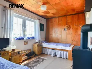 Prodej zahrady, Tvrdonice, 1072 m2