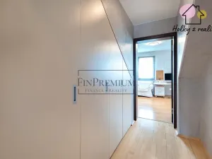 Prodej rodinného domu, Praha - Šeberov, Karfíkova, 354 m2