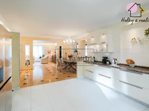 Prodej rodinného domu, Praha - Šeberov, Karfíkova, 354 m2
