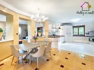 Prodej rodinného domu, Praha - Šeberov, Karfíkova, 354 m2