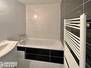Prodej bytu 3+1, Kvasiny, 70 m2