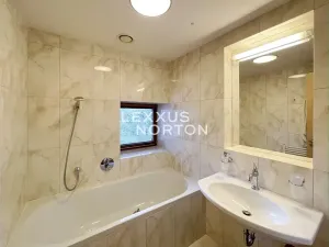 Pronájem bytu 2+kk, Praha - Břevnov, Šermířská, 60 m2