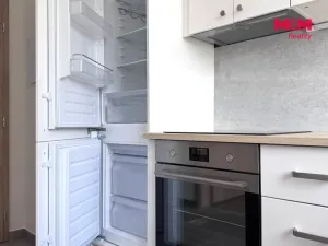 Pronájem bytu 4+1, Ústí nad Labem - Bukov, Vinařská, 83 m2