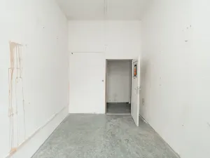 Pronájem skladu, Kladno, Na Vysokém, 367 m2