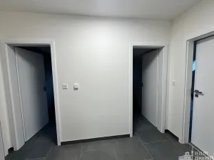 Pronájem bytu 2+kk, Jesenice, Hlavní, 47 m2