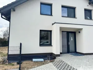 Pronájem bytu 2+kk, Jesenice, Hlavní, 47 m2