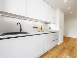 Prodej bytu 4+kk, Praha - Troja, Hnězdenská, 88 m2