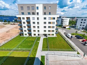 Pronájem bytu 1+kk, Praha - Vysočany, Svatošových, 32 m2