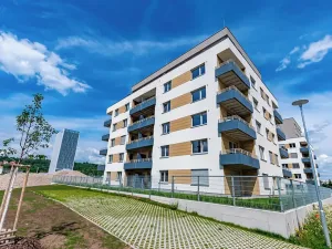 Pronájem bytu 1+kk, Praha - Vysočany, Svatošových, 32 m2
