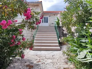Prodej rodinného domu, Supetar, Chorvatsko, 300 m2