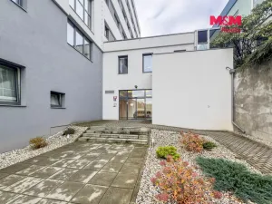 Pronájem bytu 2+kk, Praha - Hlubočepy, Geologická, 34 m2