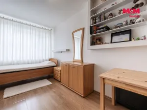 Prodej bytu 3+1, Praha, Neustupného, 81 m2