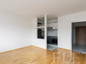 Pronájem bytu 1+kk, Praha - Horní Měcholupy, Boloňská, 36 m2