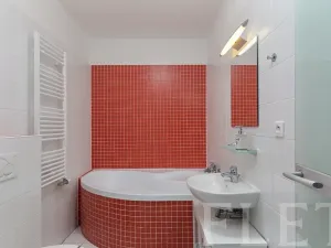 Pronájem bytu 1+kk, Praha - Horní Měcholupy, Boloňská, 36 m2