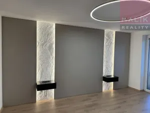 Prodej bytu 2+1, Ostrov, Masarykova, 68 m2