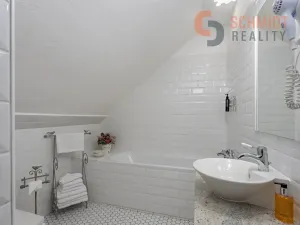 Prodej ubytování, Mikulov, Republikánské obrany, 1024 m2