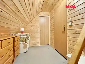 Prodej chalupy, Staré Město - Stříbrnice, 330 m2