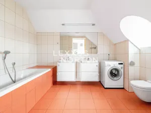 Pronájem bytu 3+1, Praha - Střešovice, Malá, 109 m2